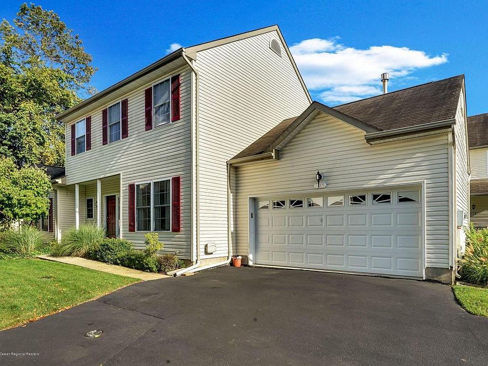 1st image of 135 Golf View Blvd #35