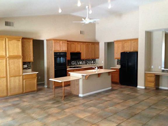 2nd image of 312 Quiet Harbor Dr