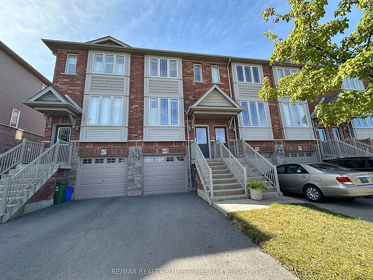 69 Edenrock Dr — Photo 1