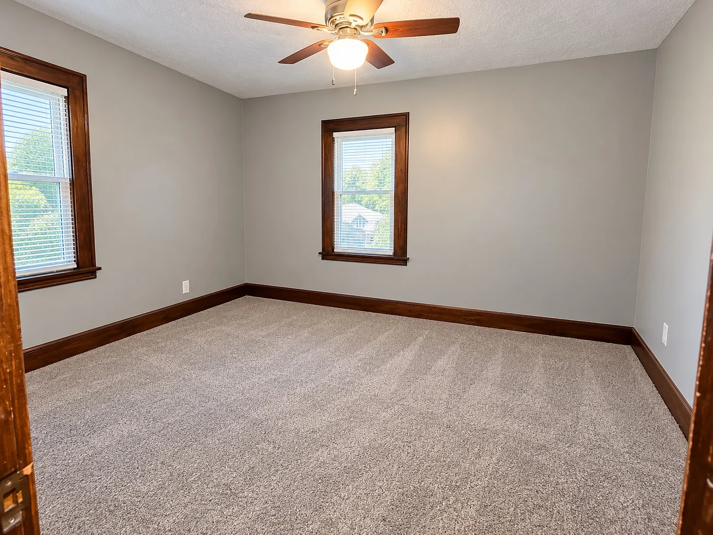 2 bed, 1300 sqft, $1,400 — Photo 4