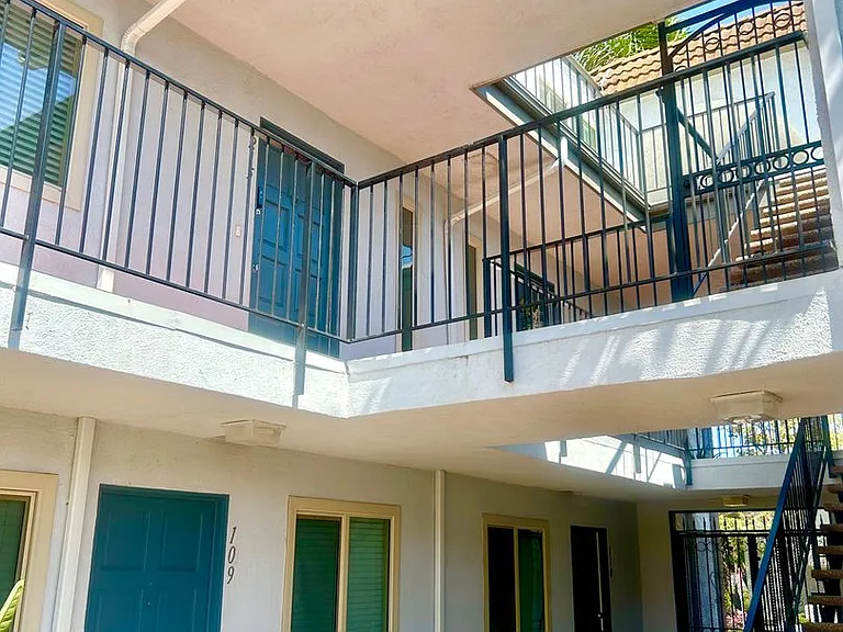 Monte Vista Townhomes — Photo 73