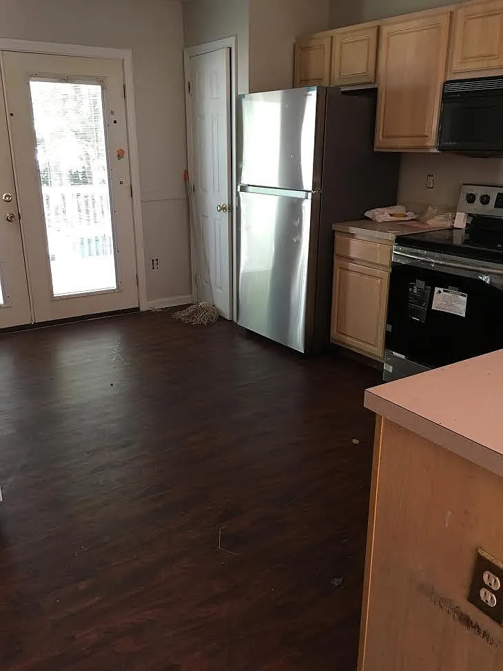3 bed, 1.5 bath, 1446 sqft, $1,950 — Photo 3