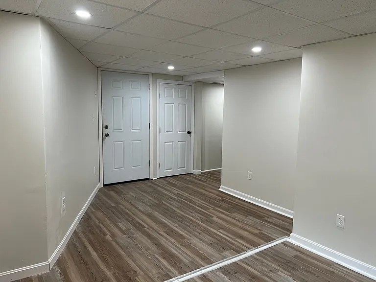 1180 Park Ave — Photo 7