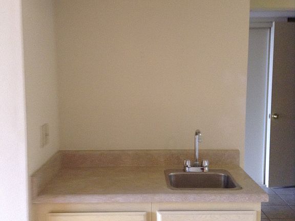 5th image of 5143 Bakman Ave APT 419