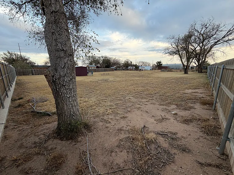 3408 Upland Ave — Photo 34