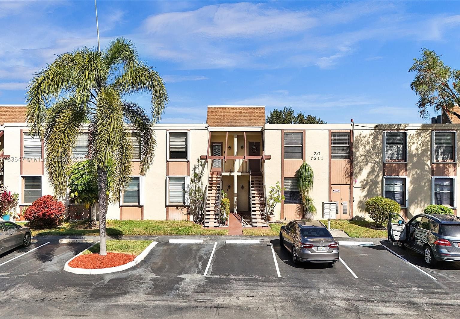 7311 NW 18th St APT 204