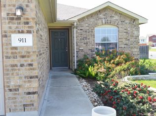 911 Brook Meadow Cv, Georgetown, TX 78626
