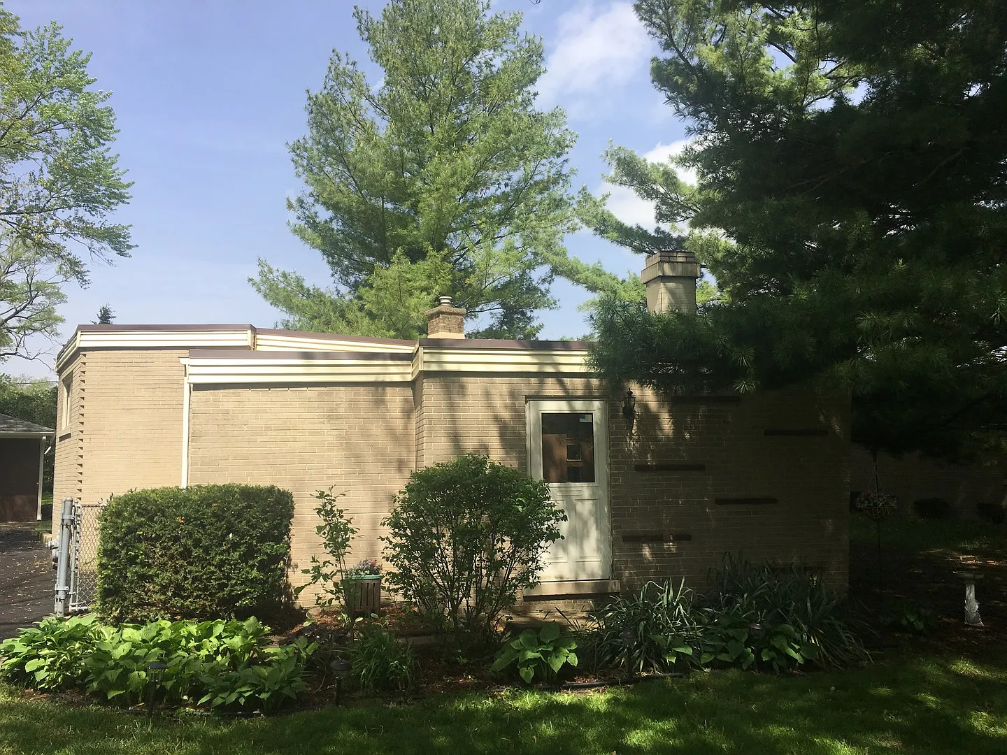 1310 S Stewart Ave photo 1