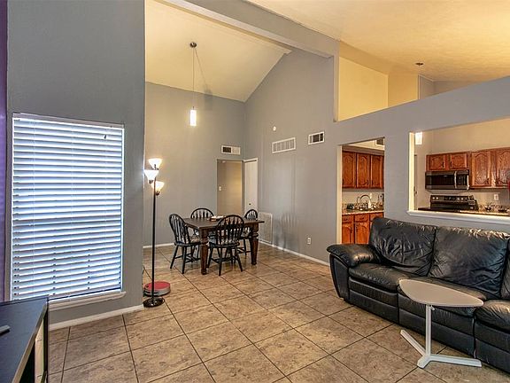 4th image of 6040 Dunn Dr