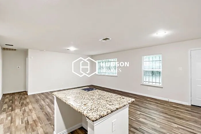 3726 Copeland St — Photo 6