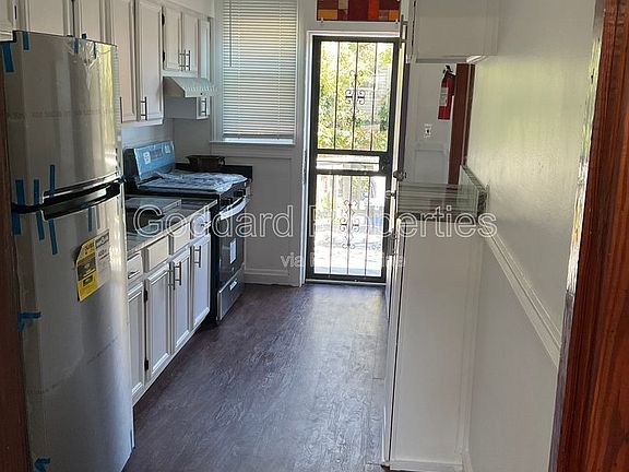 2nd image of 4320 Sheldon Ave