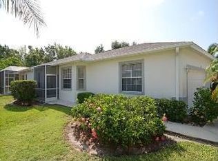 523 Crossfield Cir, Naples, FL 34104