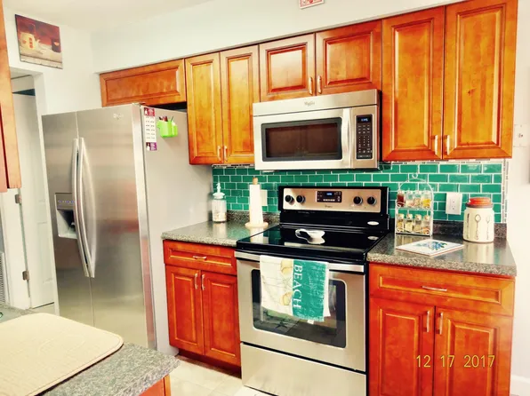 225 S Tropical Trl, Merritt Island, FL