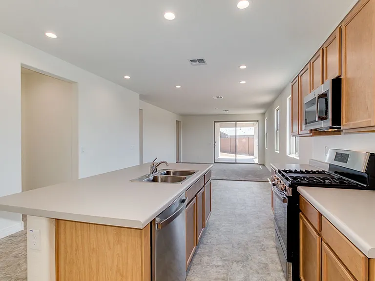 1674 N Hester Trl — Photo 12