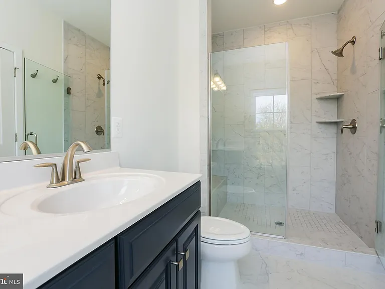 6722 Upland Manor Dr — Photo 18
