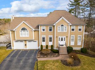 32 Hamilton Rd, Peabody, MA 01960