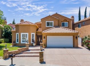 26608 Goldenrod Pl, Calabasas, CA 91302