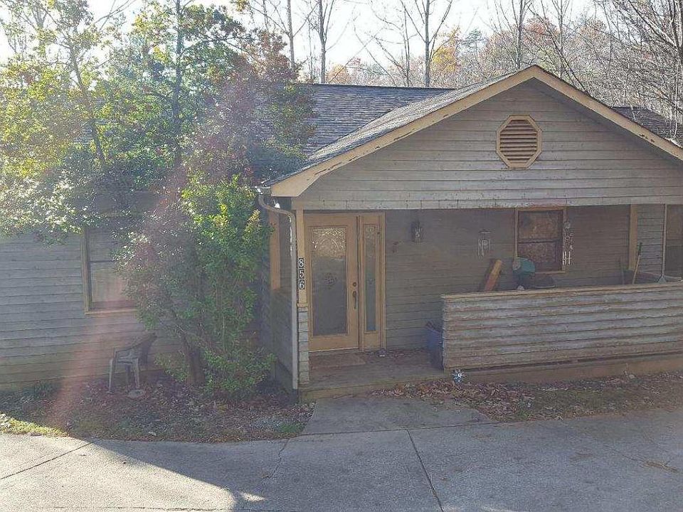 2nd image of 856 Boyd Blvd