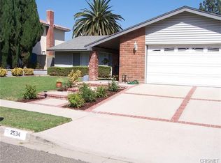 2534 N Phyllis St, Simi Valley, CA 93065