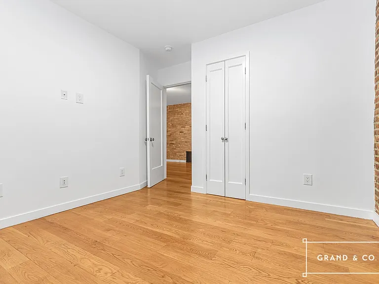 135 Eldridge St #5E — Photo 7