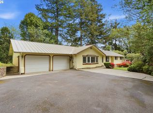 95122 Myrtlewood Ln, Coos Bay, OR 97420