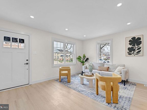 3rd image of 1763 41st St