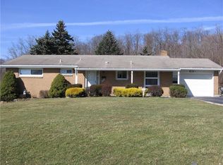 1035 Frew Mill Rd, New Castle, PA 16101