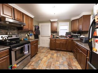 1124 Weisstown Rd #B, Boyertown, PA 19512