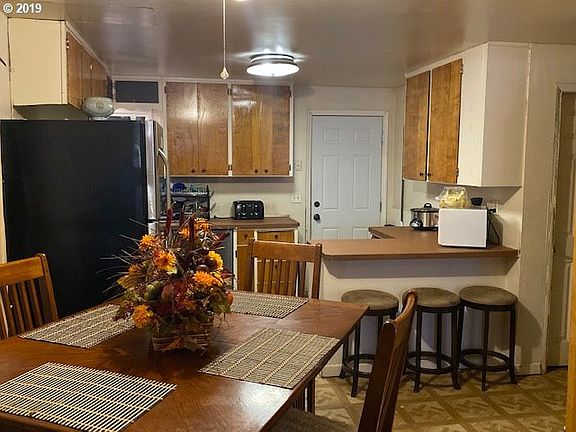 5th image of 91 Okanogan Ave
