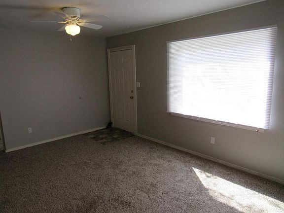 5th image of 3052 Getty St