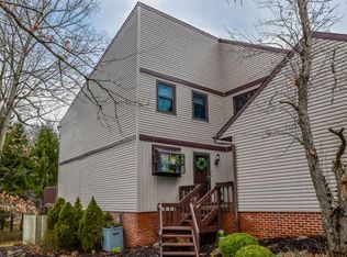 7817 Hills And Dales Rd NW, Massillon, OH 44646