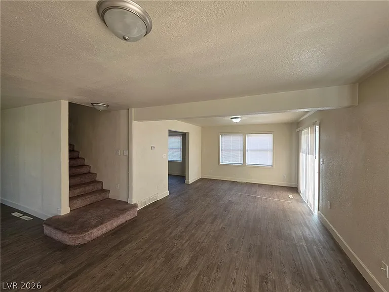 1590 Mustang Dr — Photo 54