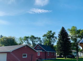 1701 9th Ave N, Grand Forks, ND 58203