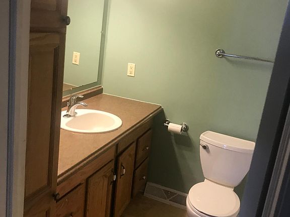 5th image of 3064 Princeton Dr Unit 3064