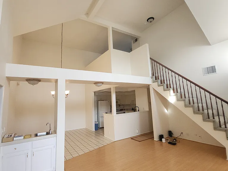 5420 Sylmar Ave #311 — Photo 1