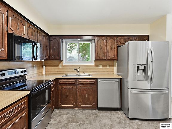 4th image of 4611 Margo St