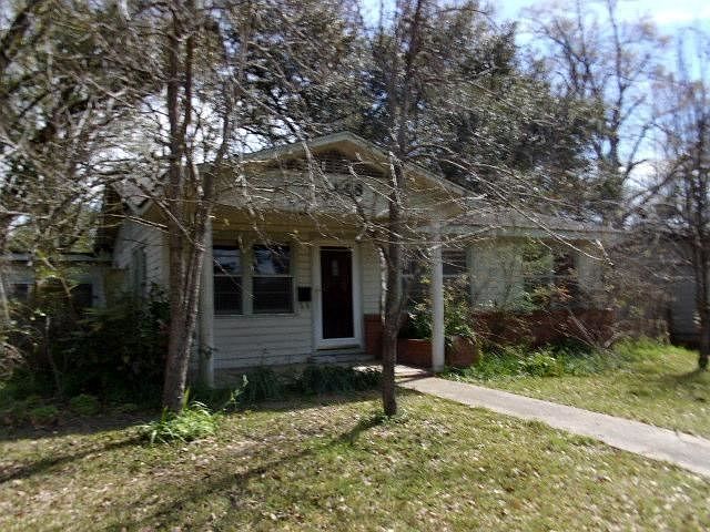 1st image of 1118 Avenue K