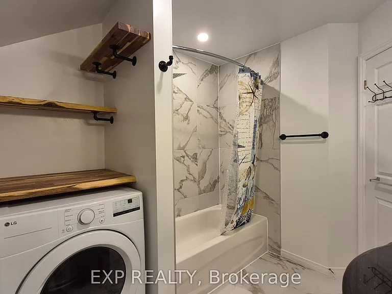 98 Mill St #5 — Photo 16