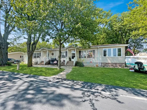 2148 S Wyandotte Trl, Lakeside Marblehead, OH 43440