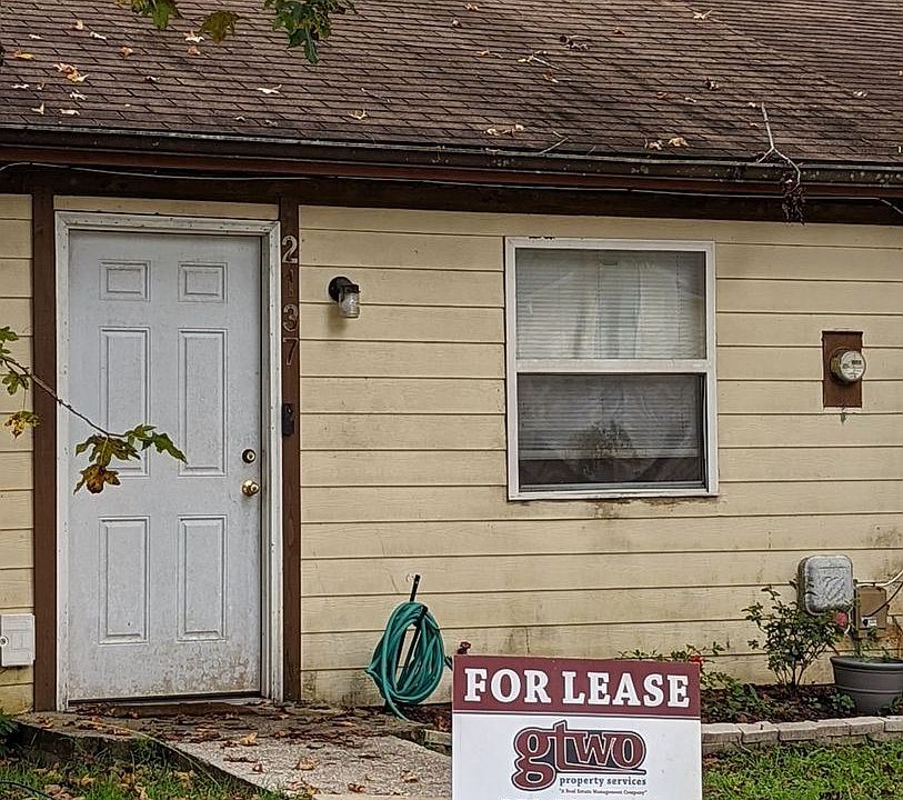 1st image of 2137 Continental Ave