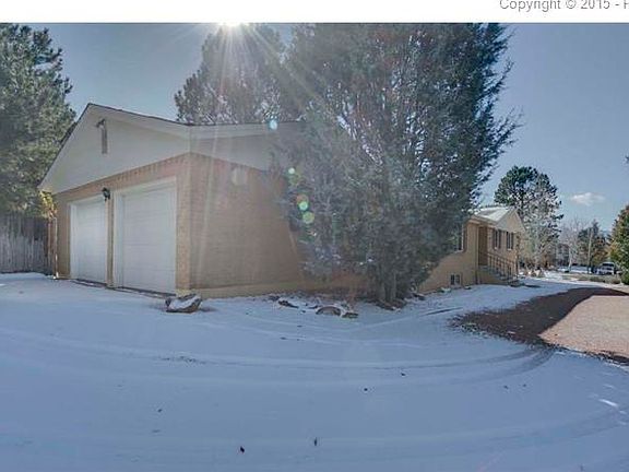 3rd image of 2065 Wildwood Dr