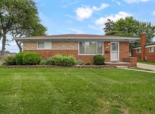 28450 Suburban Dr, Warren, MI 48088