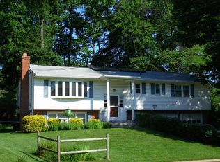 8410 Cherry Valley Ln, Alexandria, VA 22309