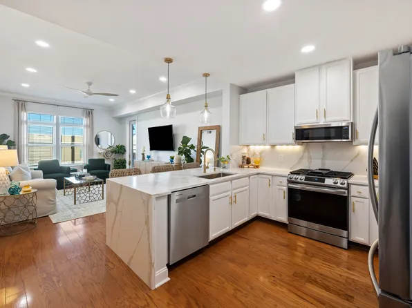 125 Pier View St Unit 407, Charleston, SC 29492