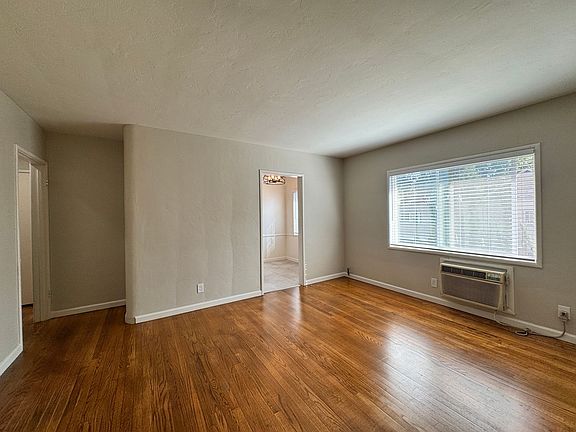 5th image of 2715 F St APT 7