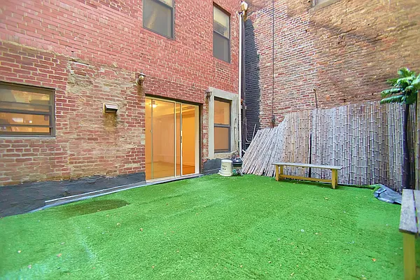 Rented by Living New York | media 25