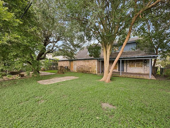5th image of 8926 Willow Meadow Dr