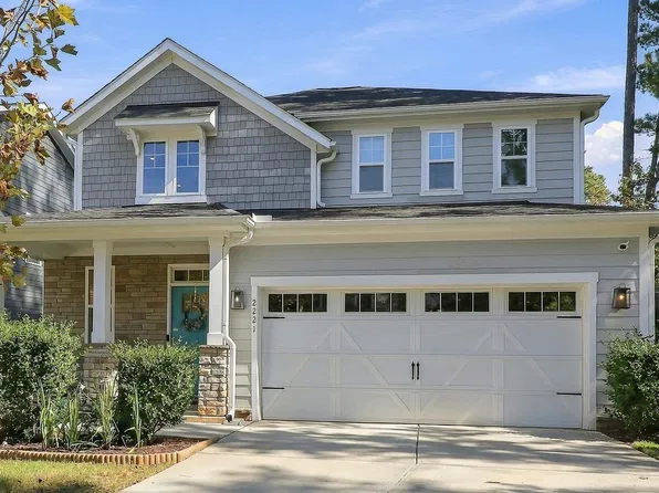 2221 Swabia Ct, Cary, NC 27518