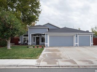 1052 Rimfield Dr, Fernley, NV 89408