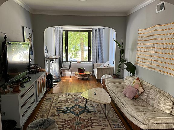 3rd image of 2347 W Haddon Ave #1